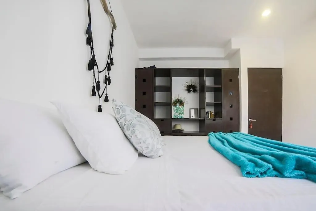 Apartment Lovely 2 Bdrm Condo In Gated Community & Pool View Playa del Carmen