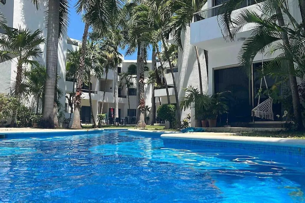 Lovely 2 Bdrm Condo In Gated Community & Pool View Playa del Carmen Apartment