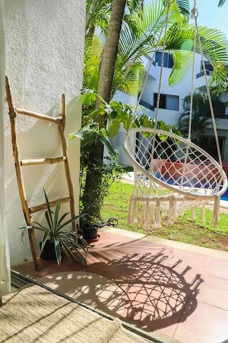 Lovely 2 Bdrm Condo In Gated Community & Pool View Playa del Carmen 0*,