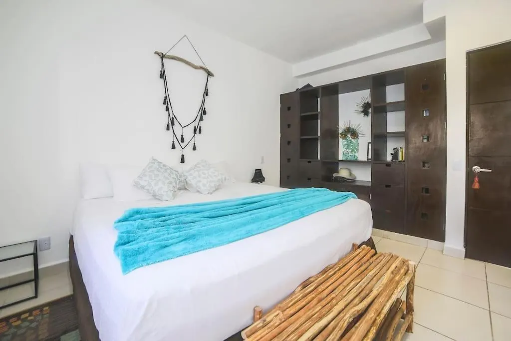 Lovely 2 Bdrm Condo In Gated Community & Pool View Playa del Carmen Apartment