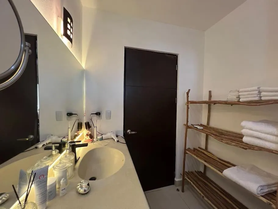 Lovely 2 Bdrm Condo In Gated Community & Pool View Playa del Carmen Apartment